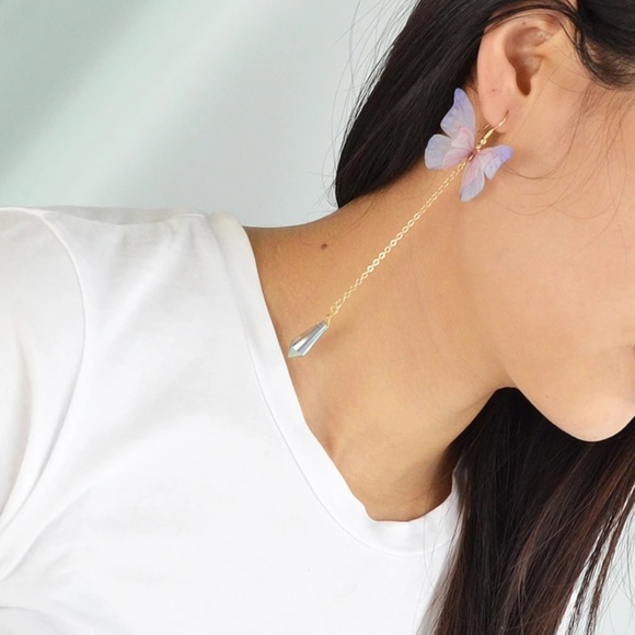 Delicate Butterfly Dangle Earrings Pair - Picture 1 of 8